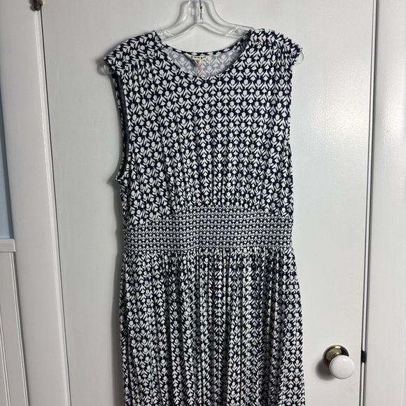 Boden Thea Sleeveless Midi Dress Blue and White Tulip Print Size 12 - Picture 3 of 10